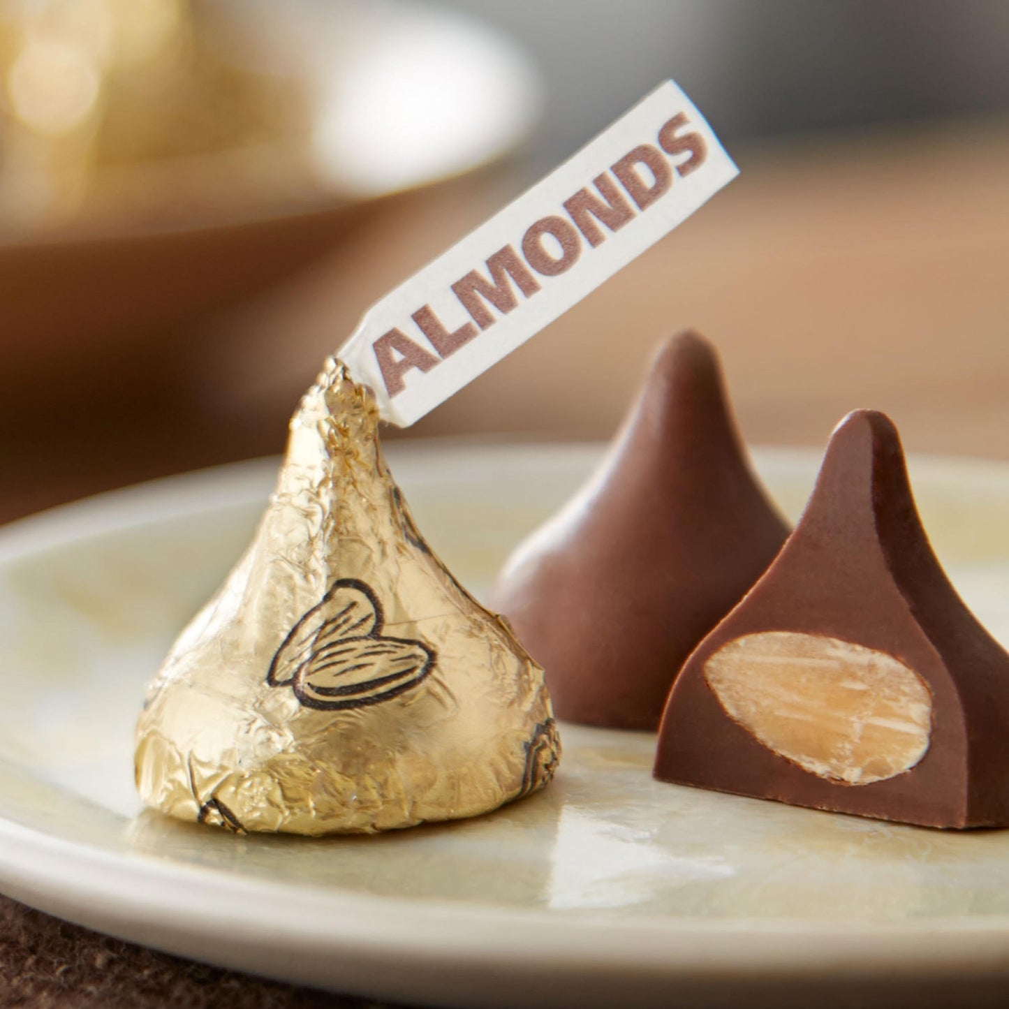 HERSHEY'S KISSES Milk Chocolate with Almonds Candy Family Pack, 16 oz